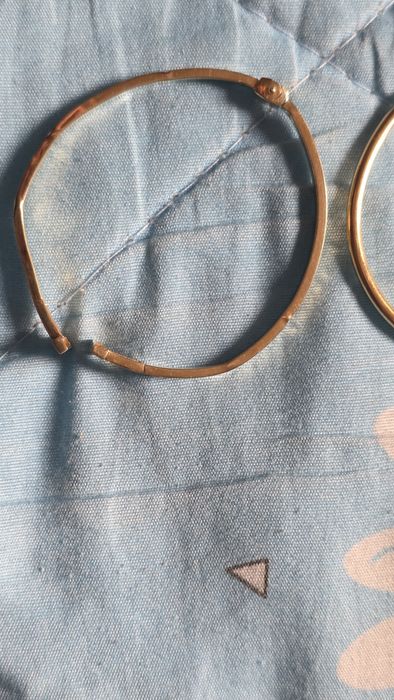 Продаются,золотые украшения.