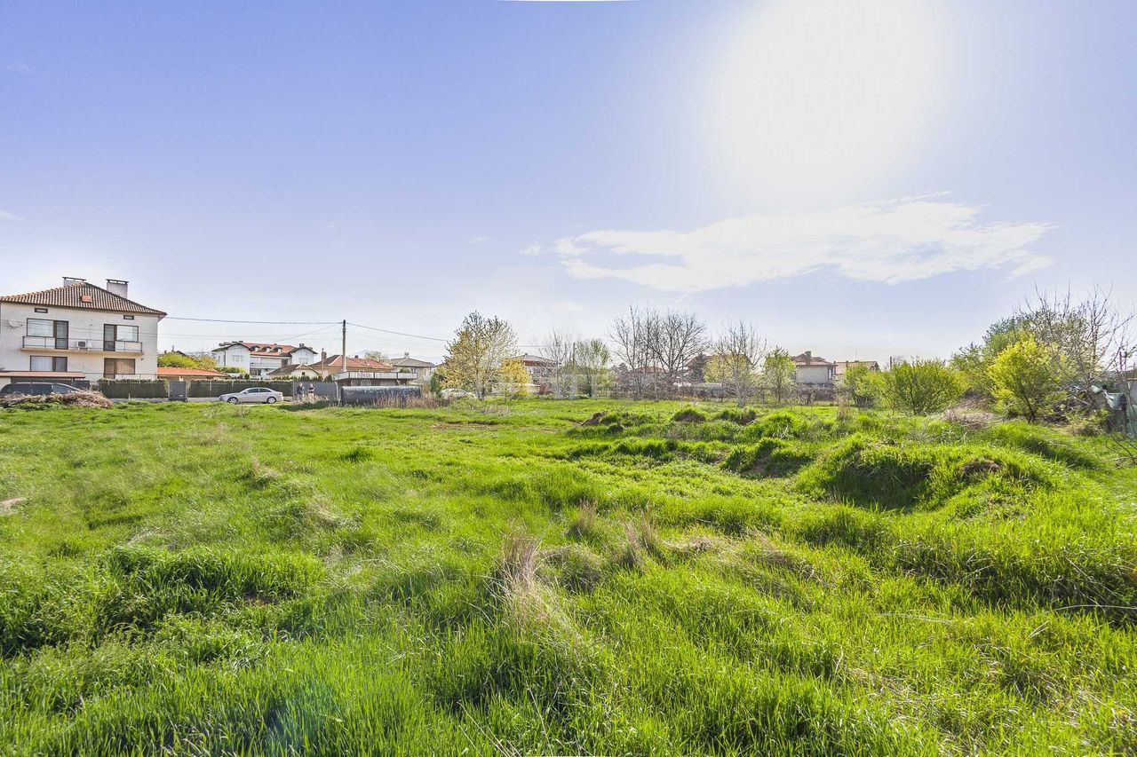 Продава се Парцел в с. Чепинци, Област София-град - 1068 кв.м за 150 €/кв.м - Снимка #2