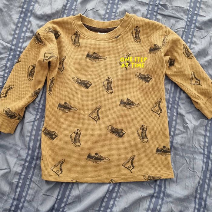 Lot bluzite baietei marimea 98