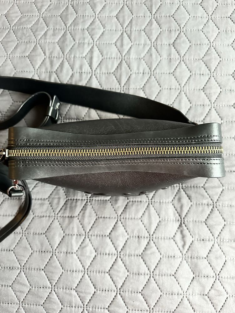 Дамска чанта  DKNY