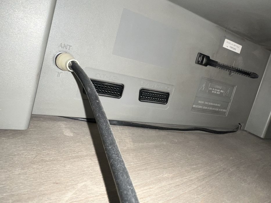 Продавам CRT телевизор модел JVC Av-29ft 1sug