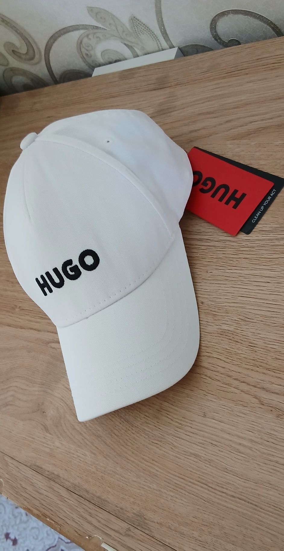 Мужская кепка HUGO оригинал!