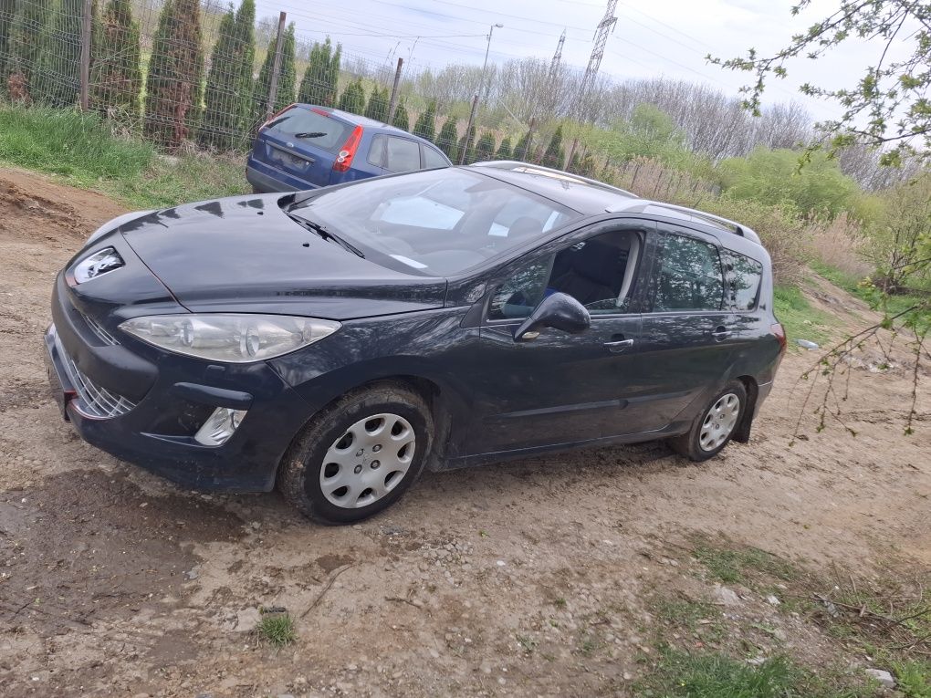 Dezmembrez peugeot 308 Sw an 2012 motor 1.6 diesel