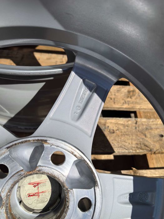 16 цола 5 х 108 мм Форд / ВОлво - 6,5 Инча / ЕТ 50