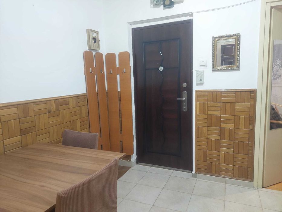 Ofer spre închiriere apartament 2 camere – Dâmbu Pietros, lângă Poștă