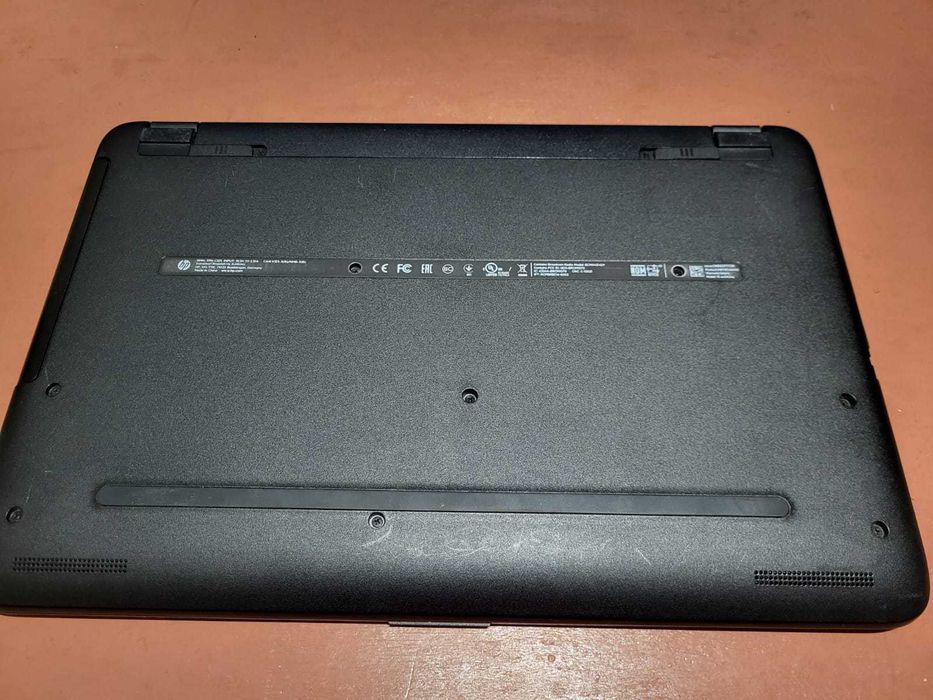 HP 15.6" 15-AC002NQ, Intel Celeron N3050 1.6Ghz, 8GB DDR3, SSD 256 GB