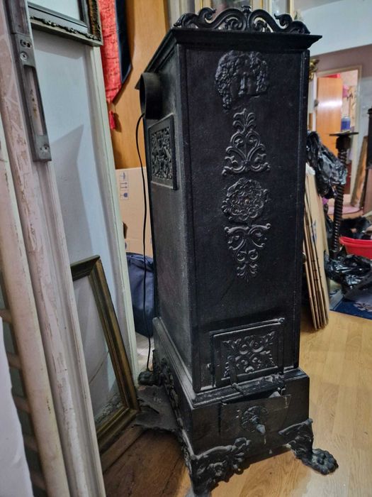 Soba fonta veche Tesghen