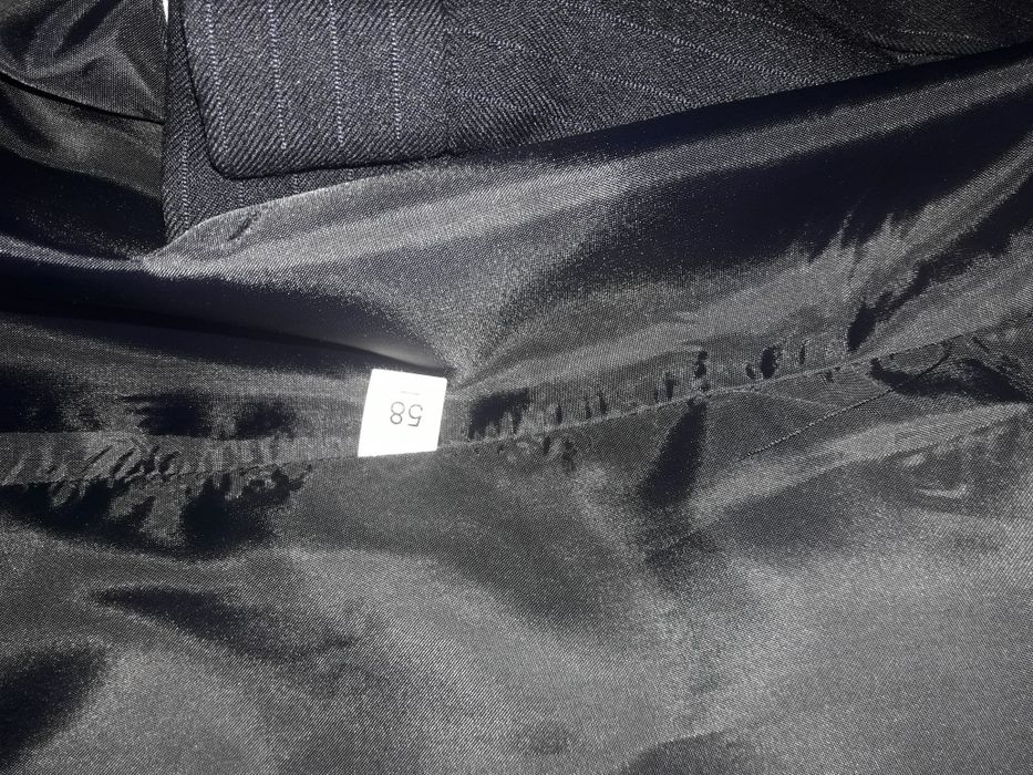 Vand costum barbatesc negru material gros de iarna mărimea 58