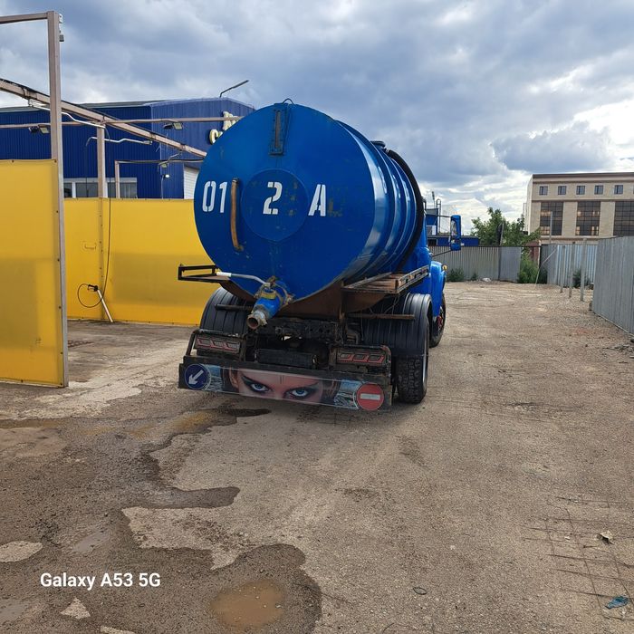 Ассенизатор продаётся