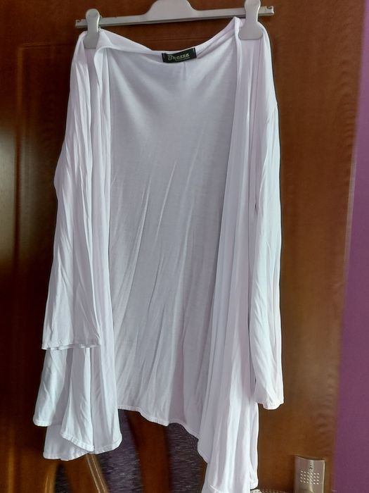 Vând Cardigan Damă Lung  în Colț Mărimea- XL Nou