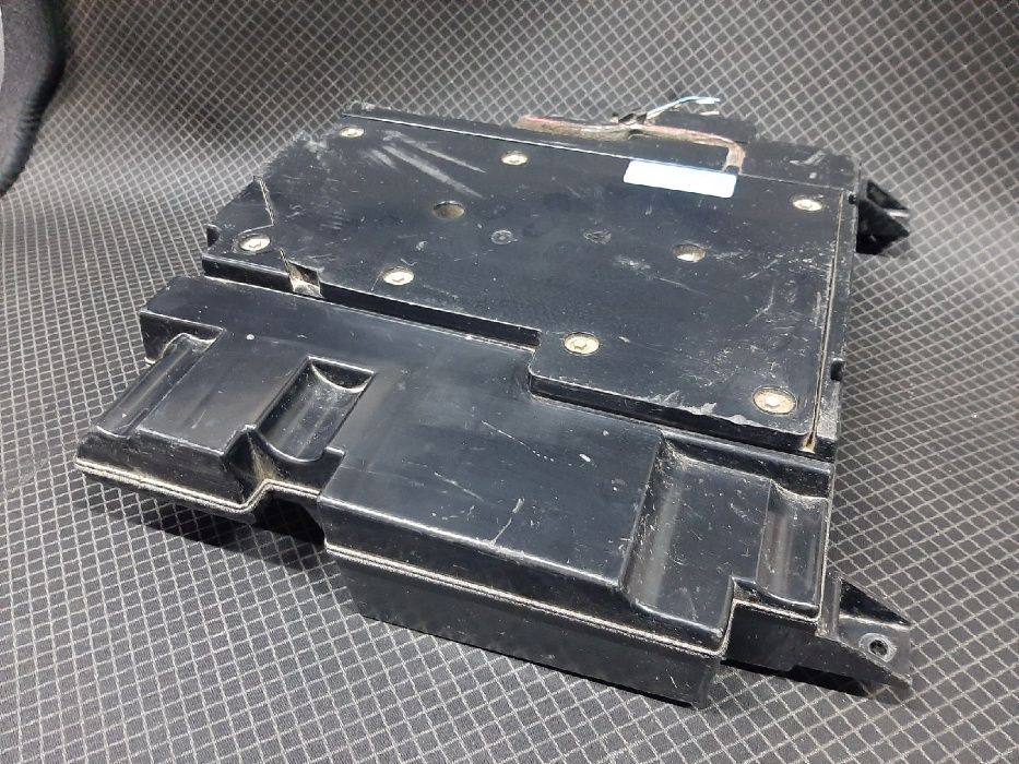 Продам Сабвуфер BOSE на Mercedes ML-Class W163