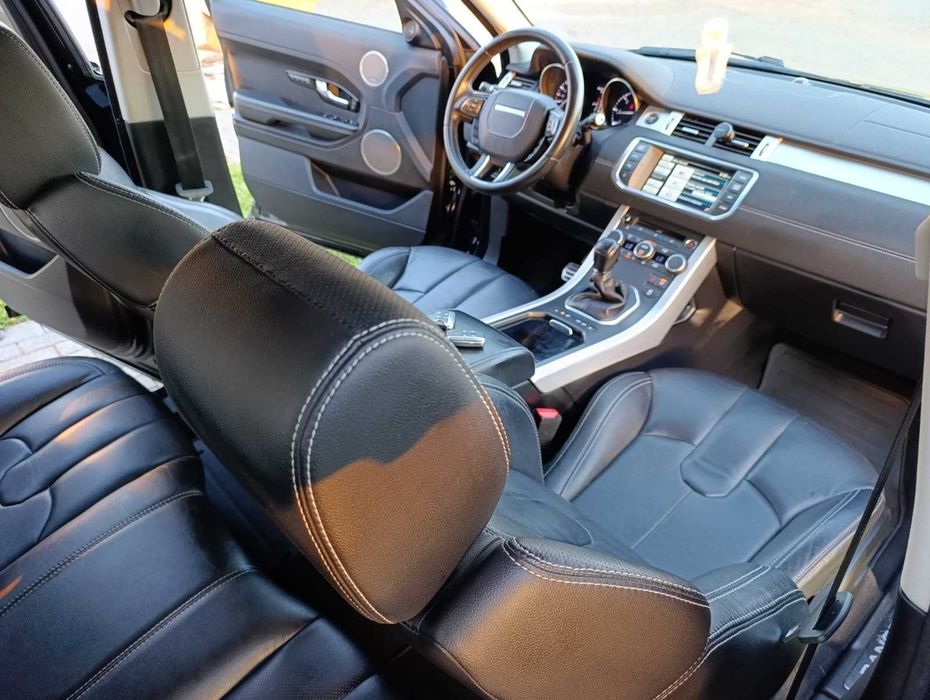 RANGE ROVER EVOQUE Dynamic an 2015 2.0 D 150 Cp Rate sau Cash