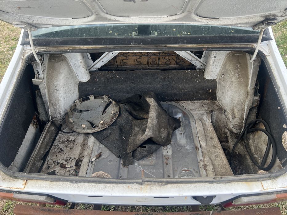 Vand dacia 1310 din 1996 carburatie
