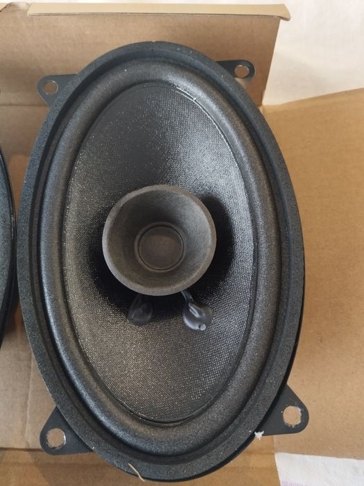 Тонколони за кола