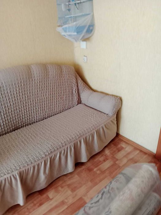 Уголок отдыха: Диван, Два кресла