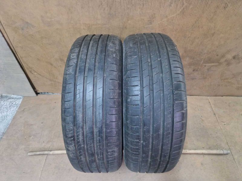 2 Goodyear R17 215/55
летни гуми
DOT4220