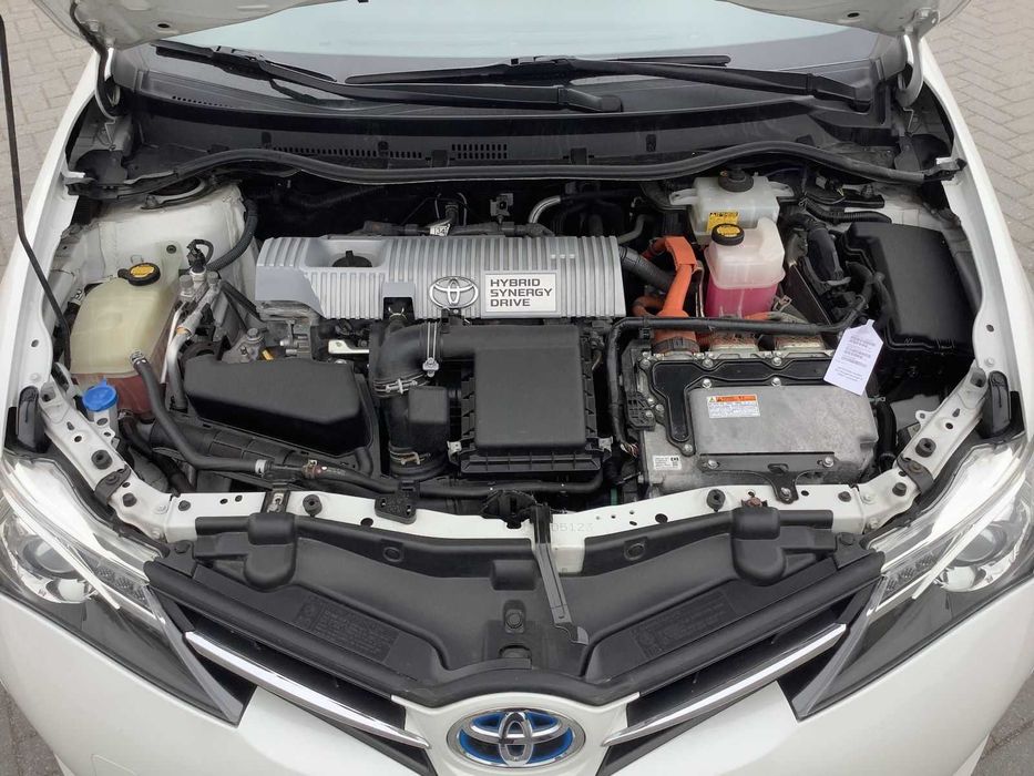 Toyota Auris 2013 Hybrid Panorama Exclusive