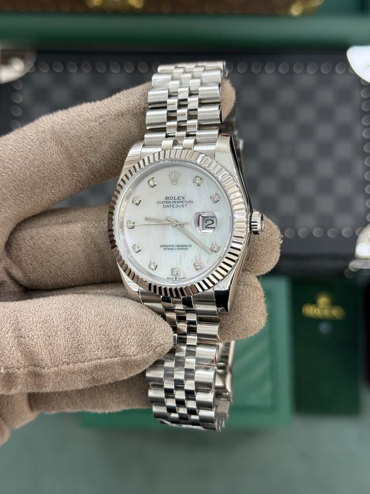 Rolex Date-Just 41 Mother of Pearl