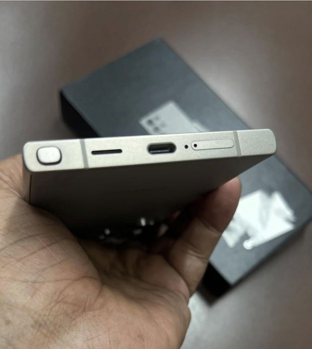 S24 ULTRA 256GB ideal xolata bo'ladi