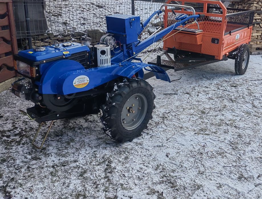 Motocultor Zubr 12 cp, echipat cu remorca freza și plug noi nefolosite