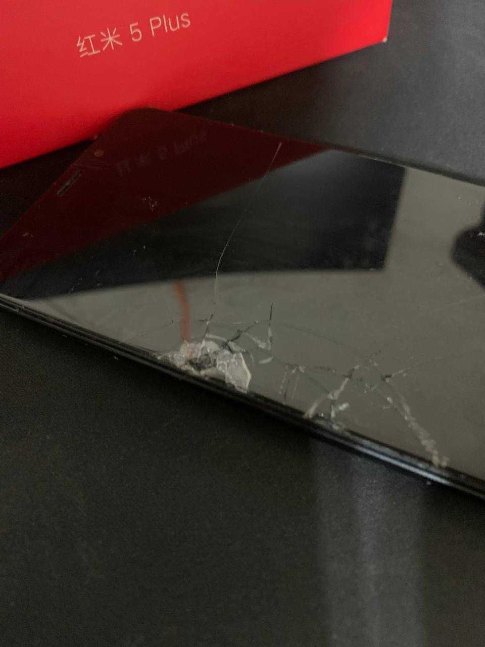 Redmi 5 Plus (на запчасти)