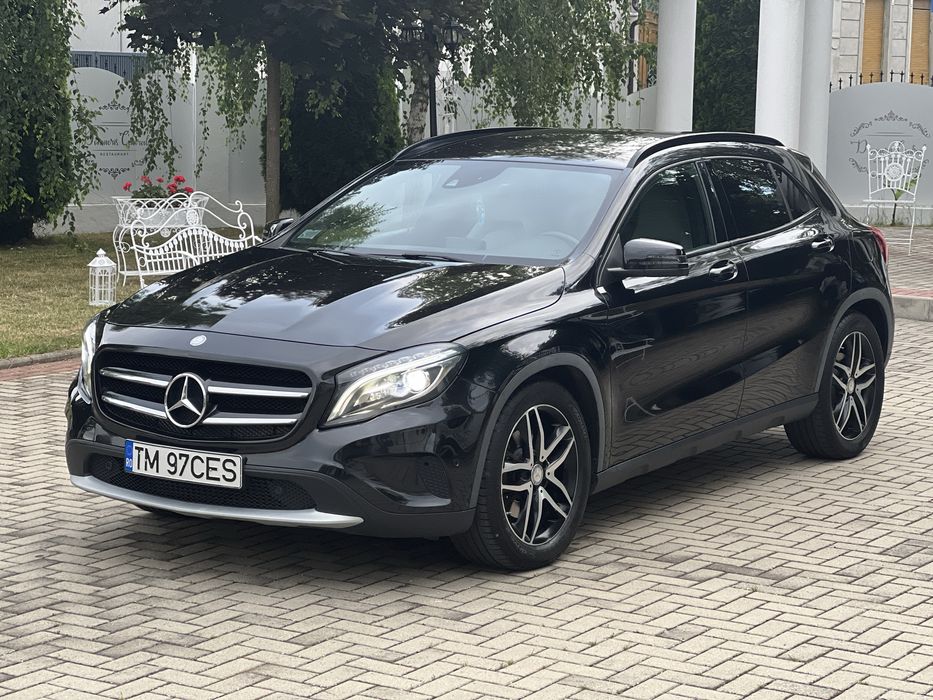 Mercedes Benz GLA 250 4 MATIC