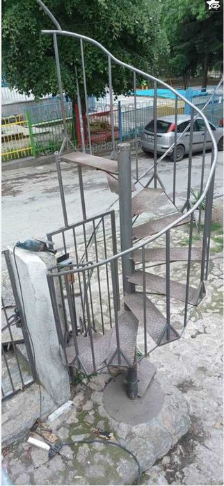 желязна вита/спирална стълба за вътрешно или външно приложение