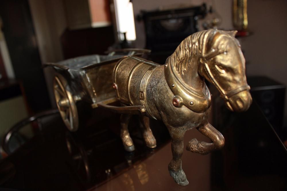 Стара Холандска бронзова изработка