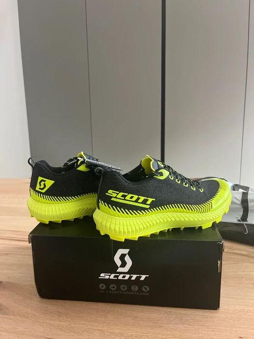 Adidasi SCOTT marimea 40