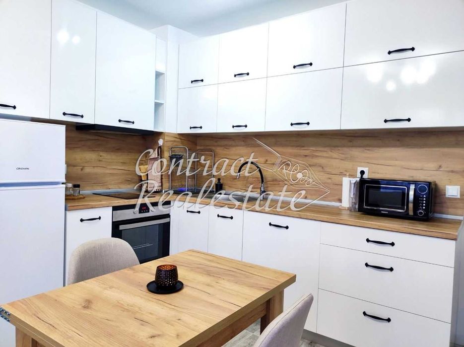 Дава се под наем Двустаен апартамент в Варна, Възраждане 3 - 65 кв.м за 459 € - Снимка #2