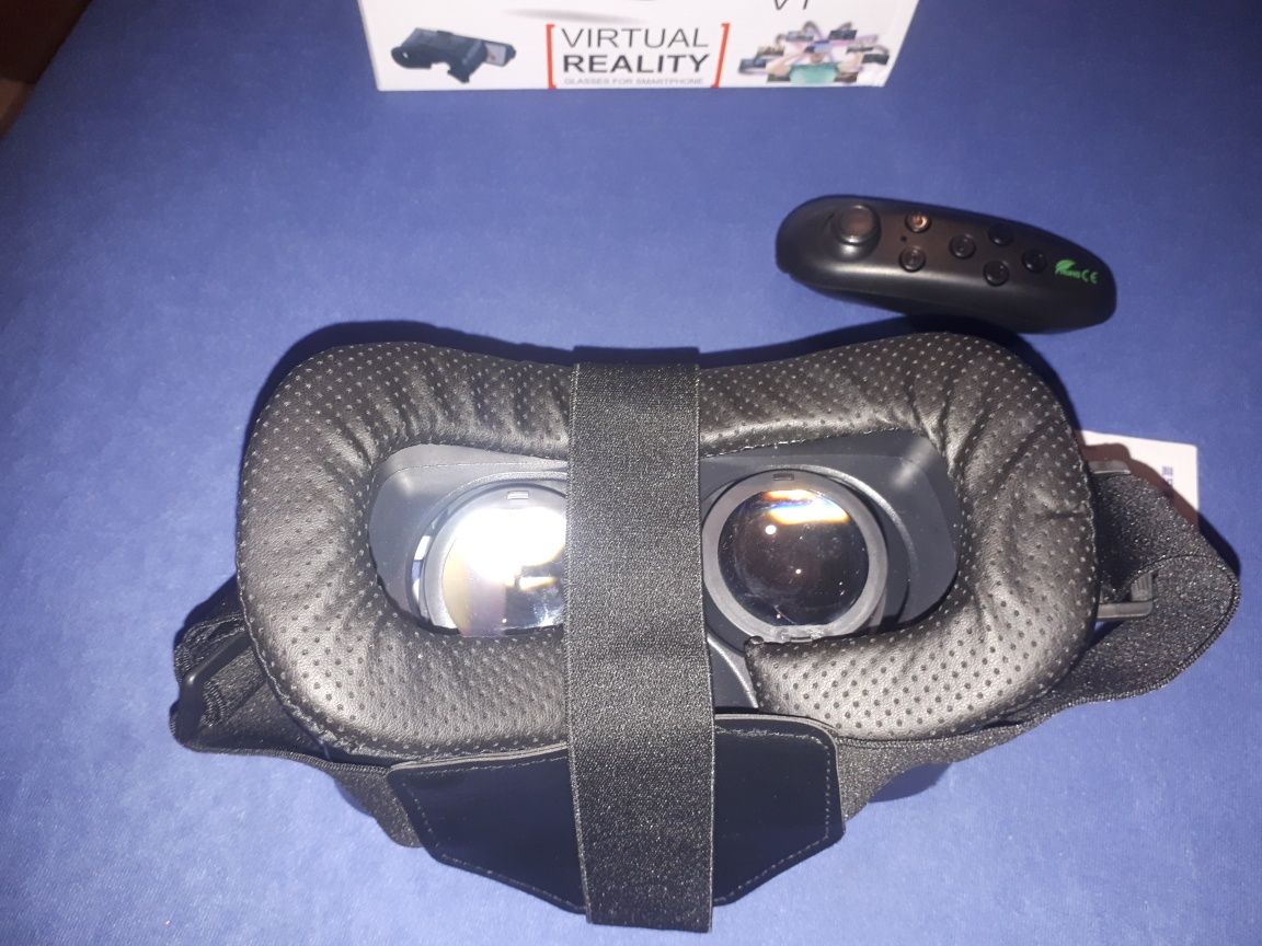 Ochelari VR si controller bluetooth