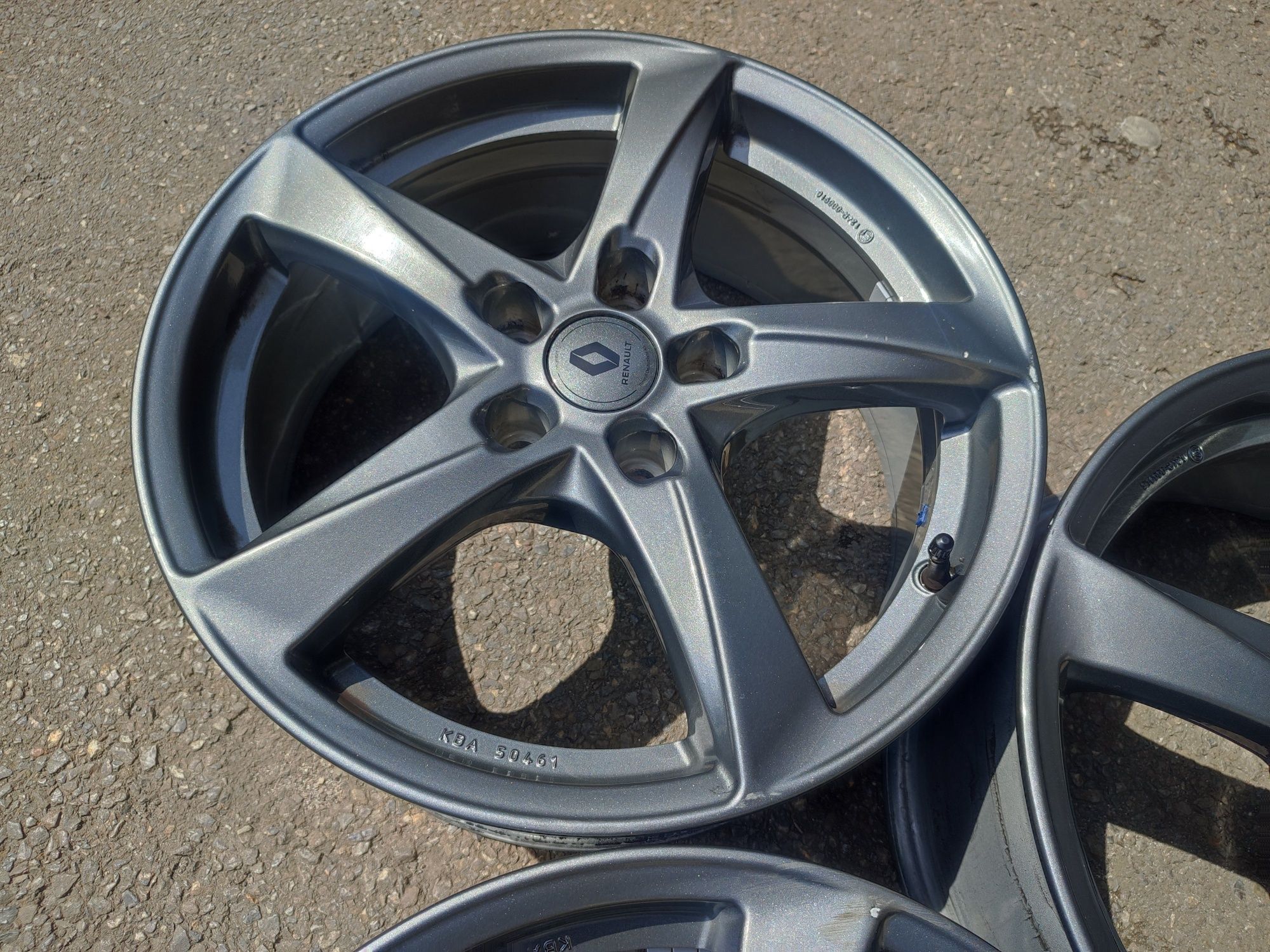 17" оригинални алуминиеви джанти за Nissan/Renault/Dacia.