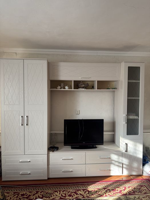 стенка в хорошим состояние