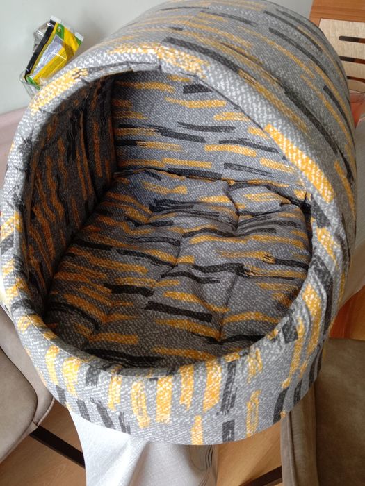 Домик для кошки и котят