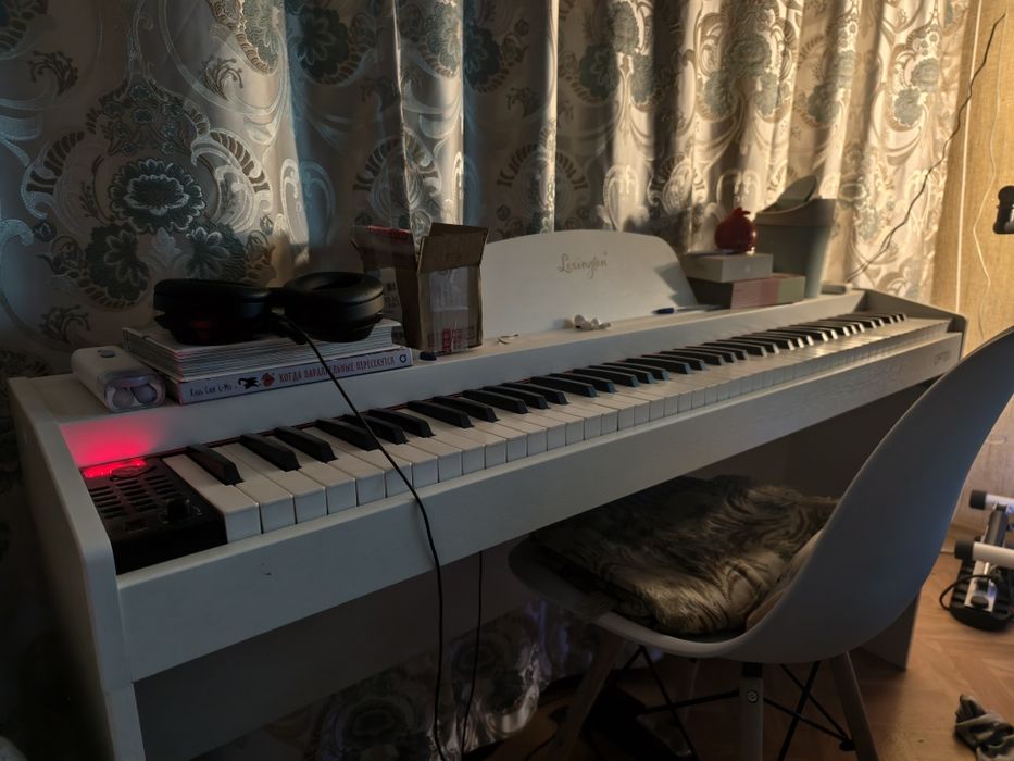 Торг, Цифровое Пианино Lexington dp720