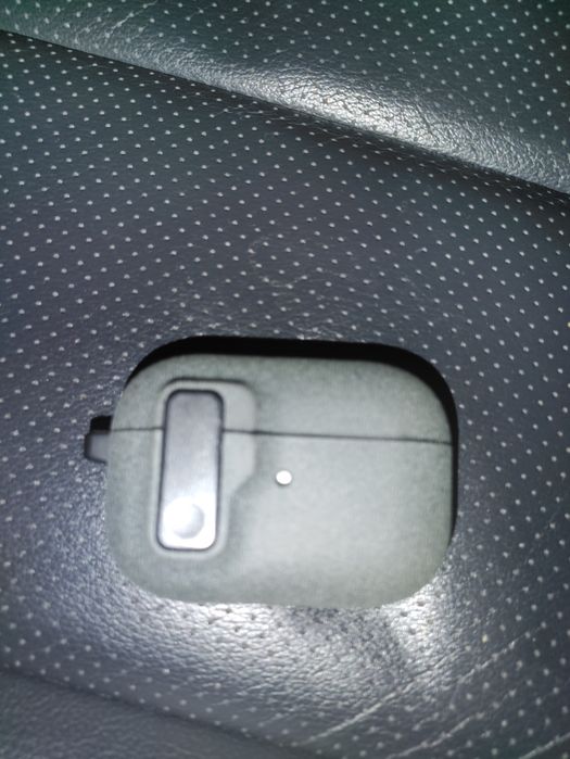 Продаю айрподс про 2