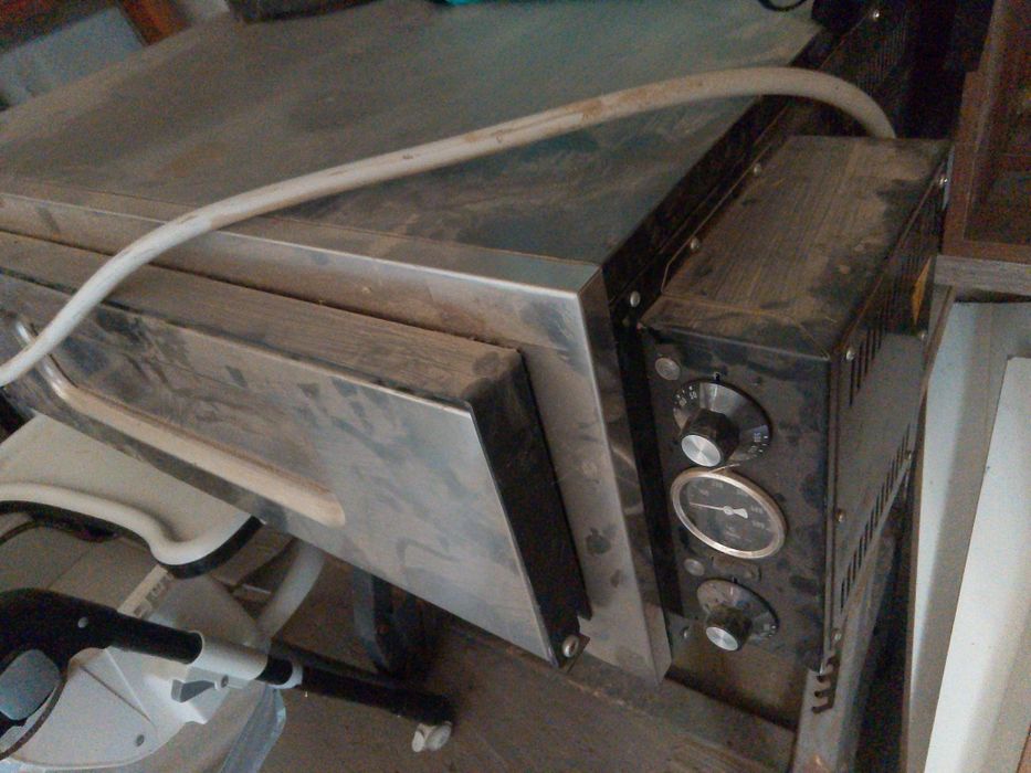 Пицца птсиретин пеш сатылады ,арзан банана сататын