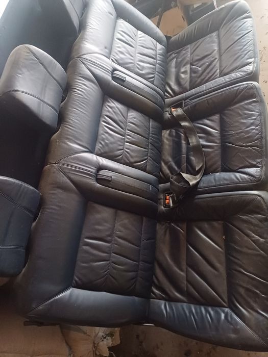 Vând banchetă spate t4