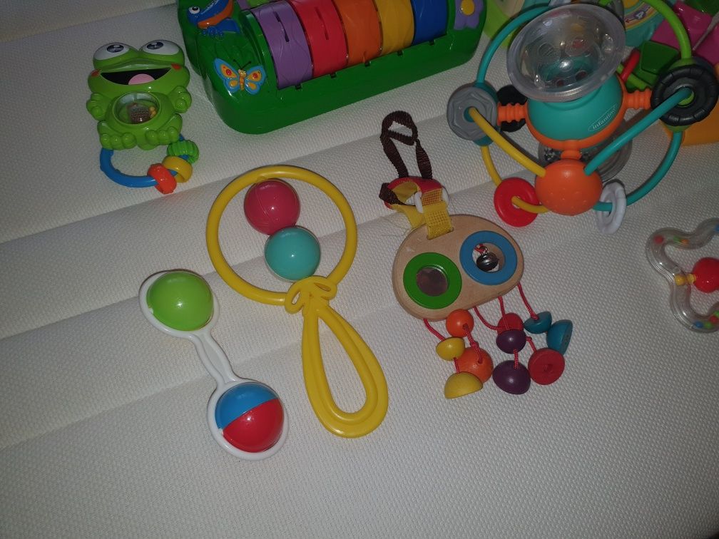 Jucarii bebelusi. Fisher Price, casa cu forme, tomy toomies