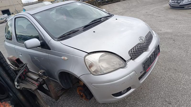 Toyota Yaris 1.0/1.3/1.4  2003г. на  части