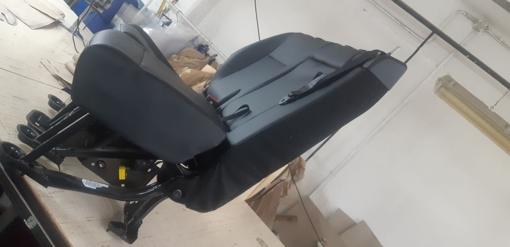 Execut tapiterii auto