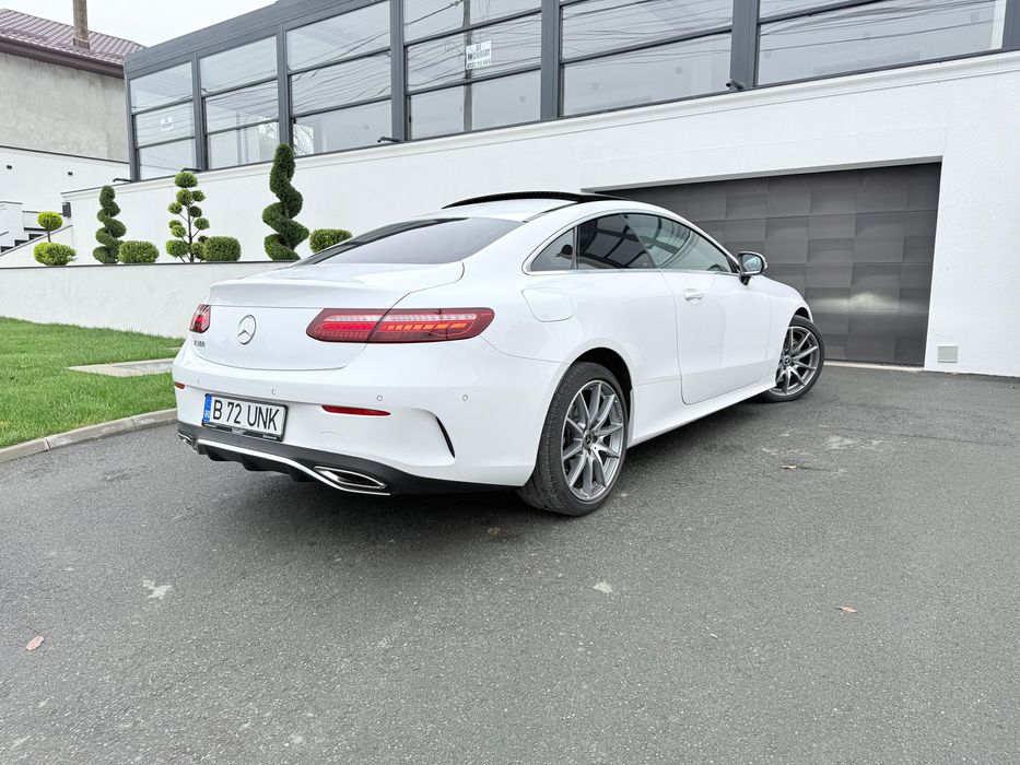 Mercedes E300 Facelift Rog a se citii tot anuntul