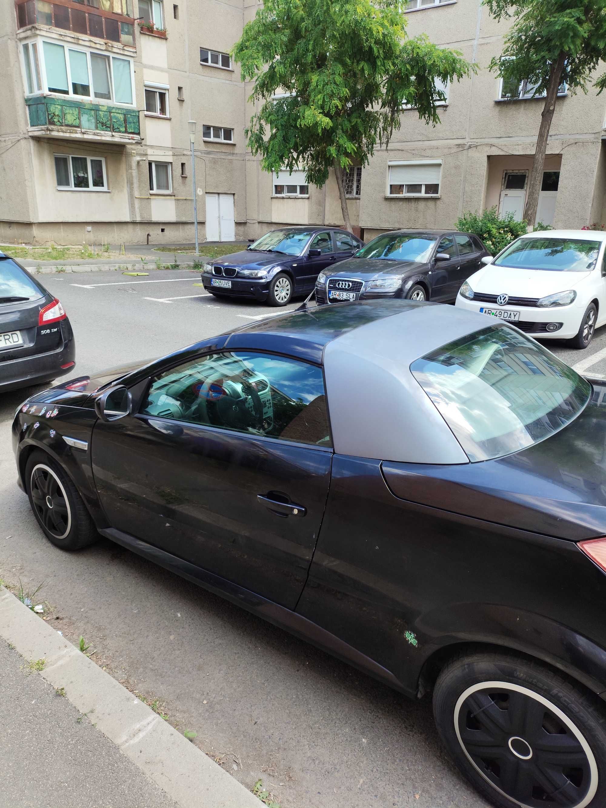 Vând Opel tigra twintop 1.8 benzina