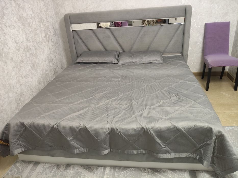 Кровать двухспальная