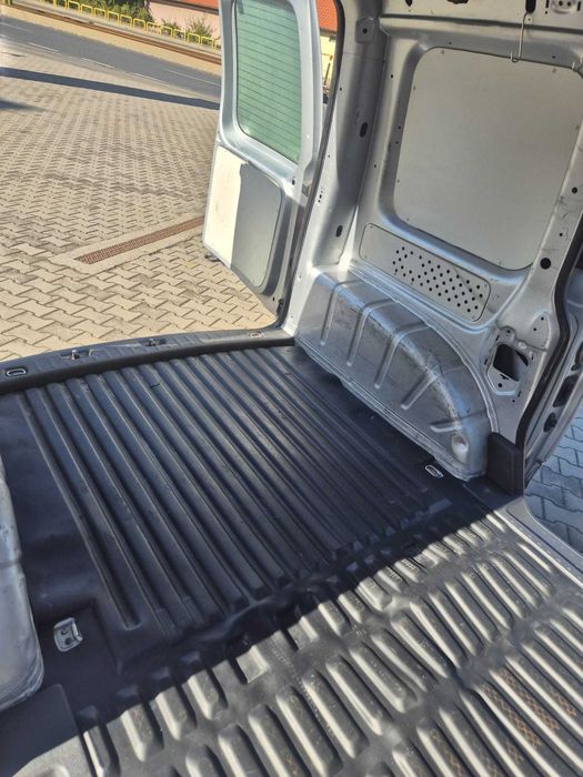 Volkswagen Caddy 2013, 1.6tdi