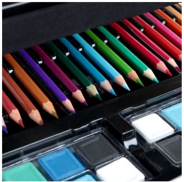 Комплект за рисуване в куфар 158 части