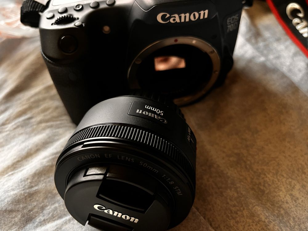 Canon 70D плюс обектив 50мм 1.8