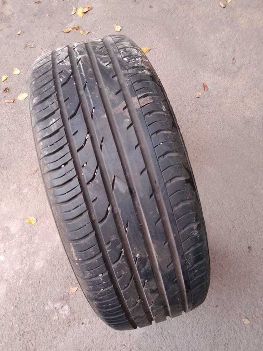Шины зимние 215/55 R17 продам