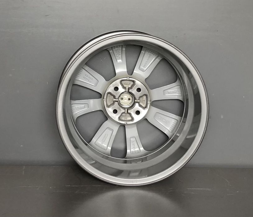 Оригинални джанти Hyundai i20 4x100 16цола.