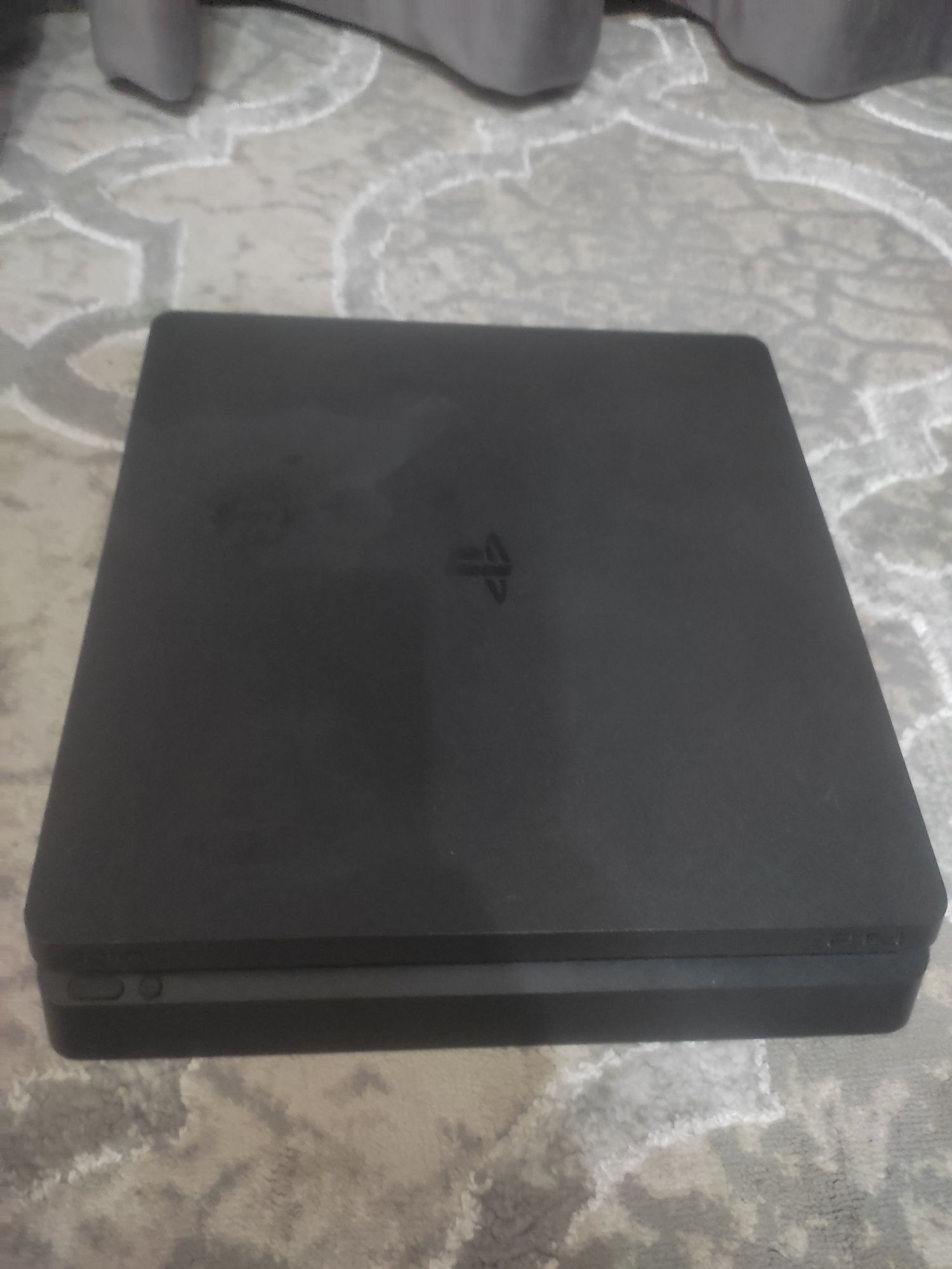 Play Station 4 Slim 1tb